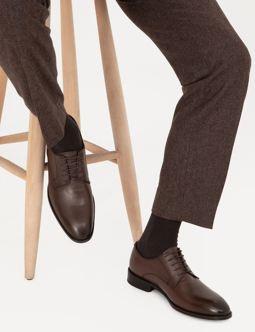 Коричневые классические туфли