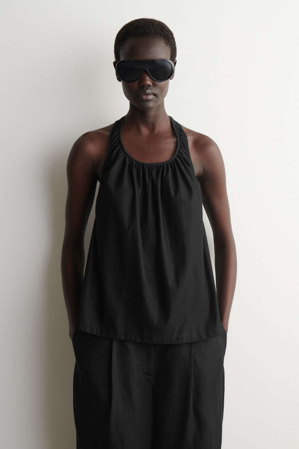 OPEN-BACK HALTERNECK TOP - H&m фото 2