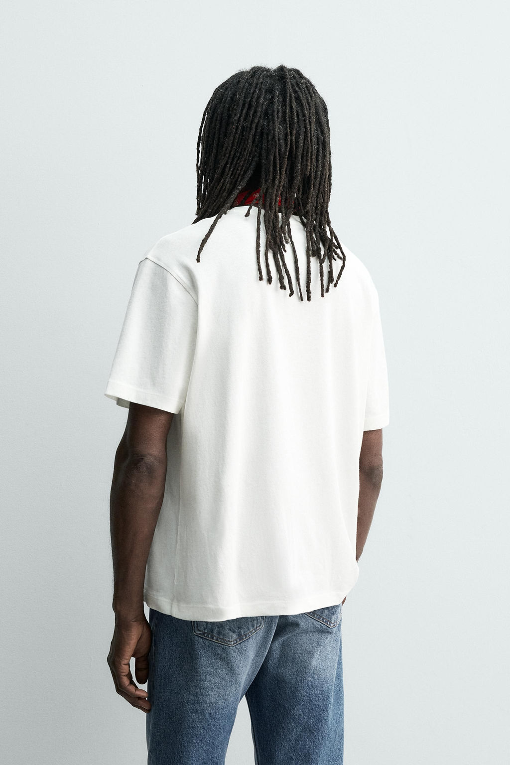 CAMISETA BOLSILLO AARON LEVINE X ZARA / Crudo