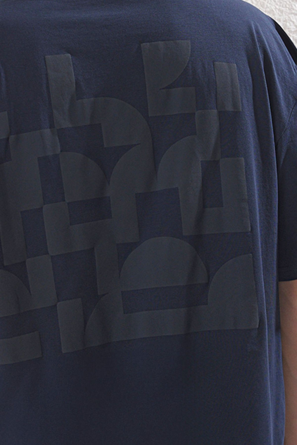 TRENDYOL MAN Beyaz Oversize/Genis Kesim Kabar?k S?rt Bask?l? %100 Pamuk T-Shirt TMNSS25TS00082 - Trendyolmilla фото 3