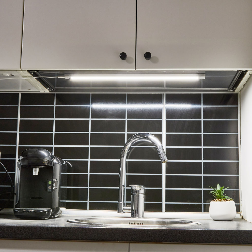 ULI-F47-8W/4500K/DIM SENSOR IP20 SILVER Светильник светодиодный для мебели. 500*30*11,5мм. 600Lm. ТМ Uniel