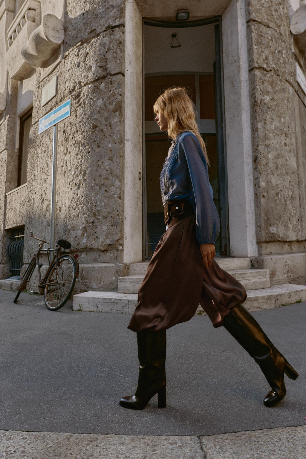 BLOCK HEEL KNEE-HIGH BOOTS