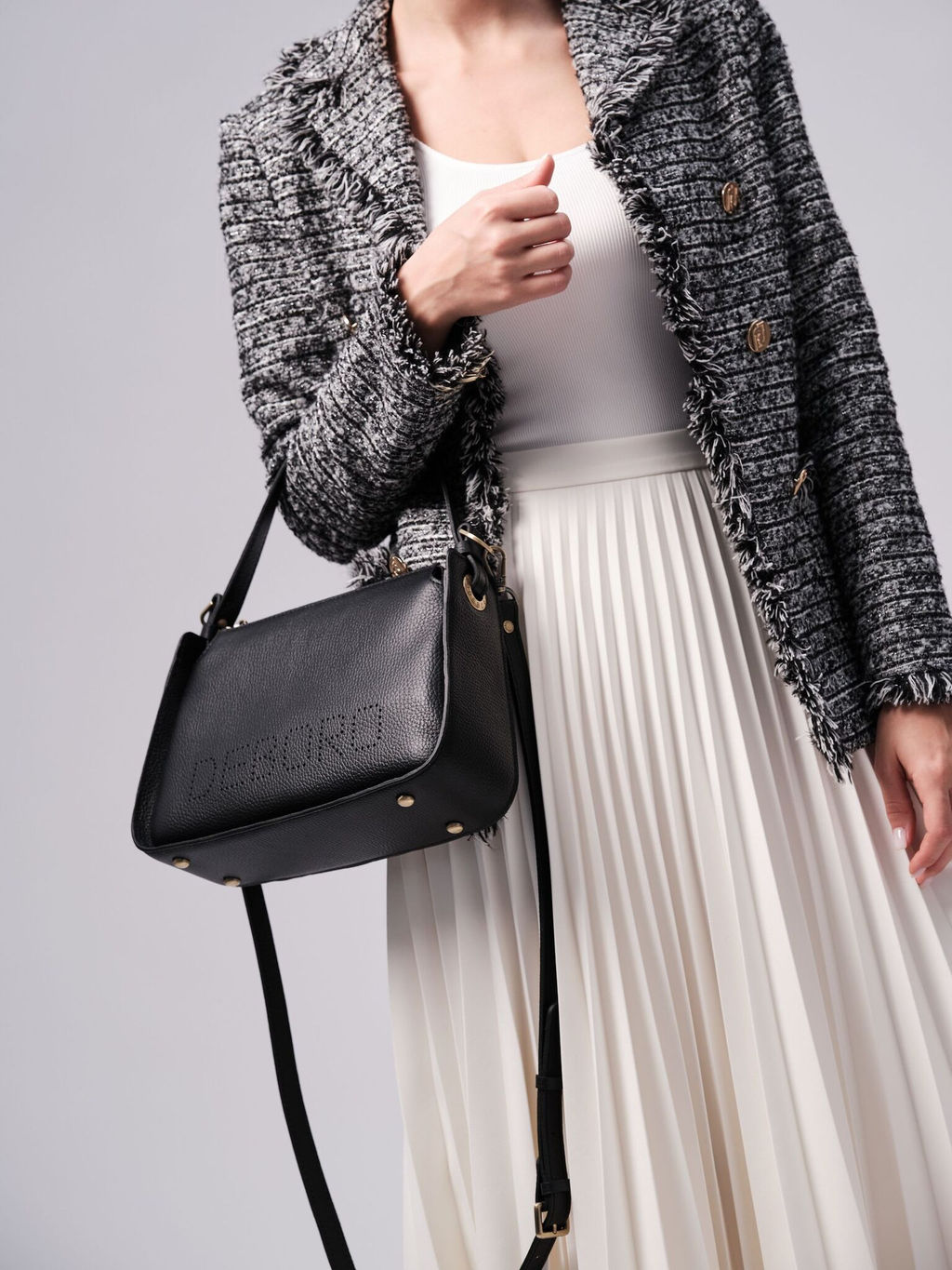 Сумка кожаная на плечо Deboro 30790 черный