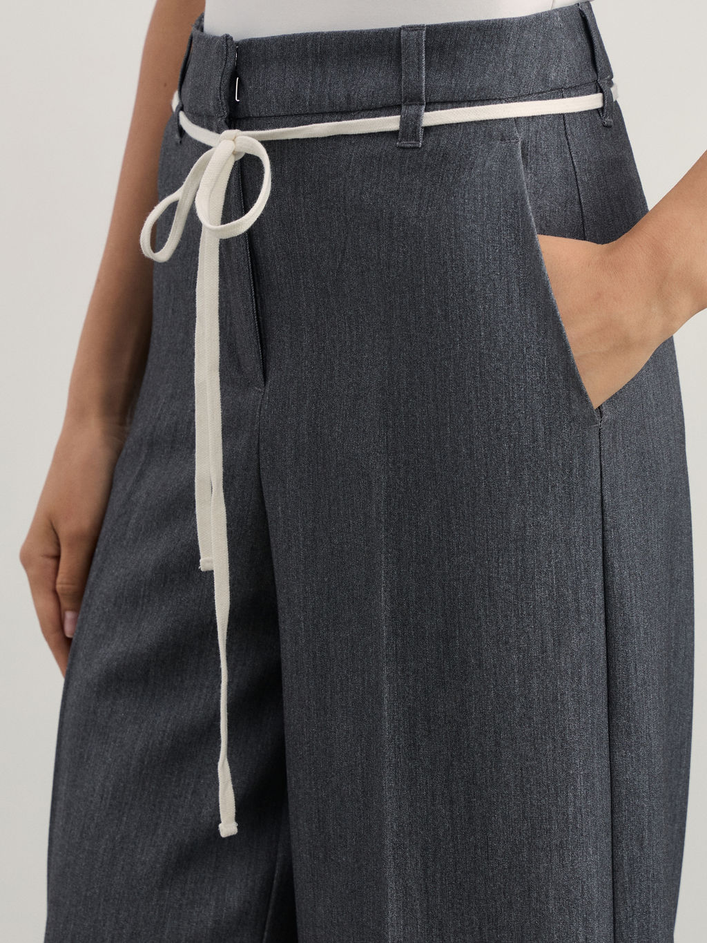 Брюки широкие со шнурком на поясе / Zarina  фото 5