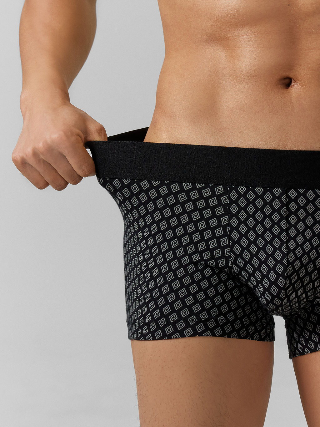 Цена за 2 штуки! Трусы боксеры мужские черные с принтом ромбы на черном2 411215