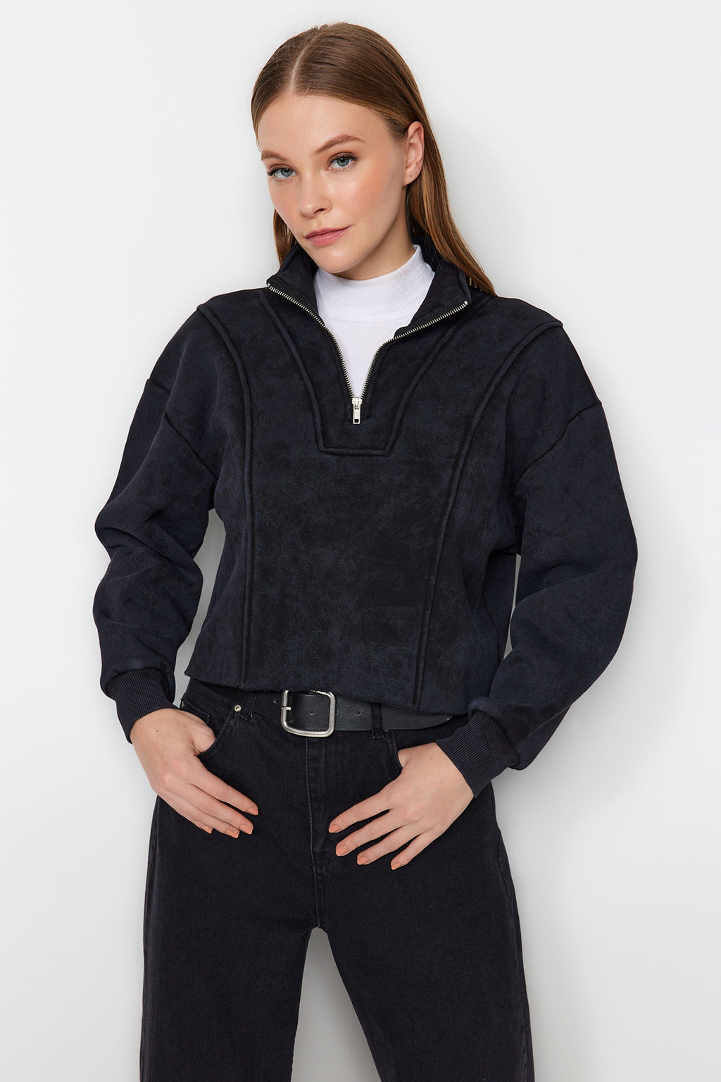 TRENDYOLMILLA Antrasit Eskitme/Soluk Efektli Rahat Kesim Crop Kal?n Ici Polarl? Orme Sweatshirt TWOAW24SW00243 фото 3