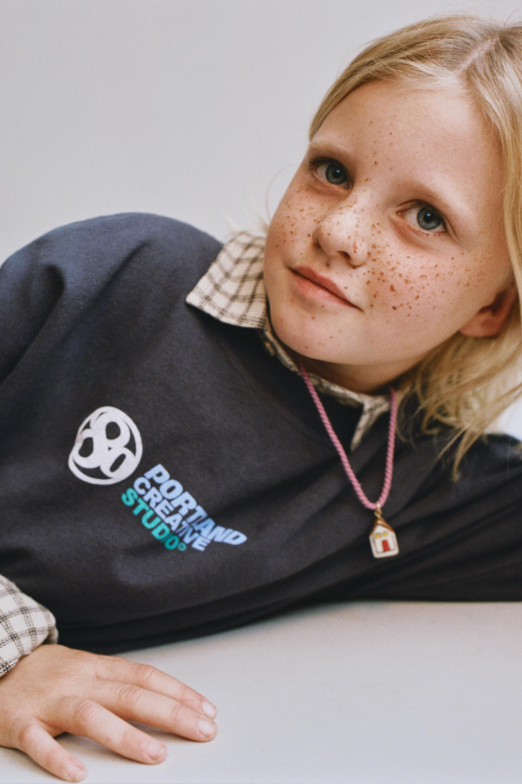 T-SHIRT WITH RAISED SLOGAN - Zara фото 5