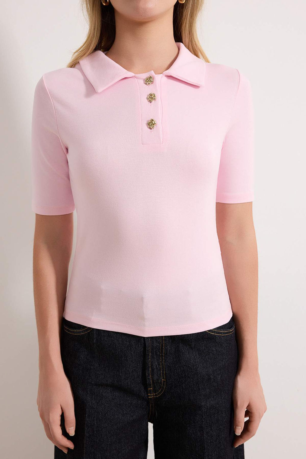 Pembe Fitted/Vucuda Oturan Polo Yaka Kolsuz Dugmeli Yumusak Orme Bluz TWOSS26BZ00014