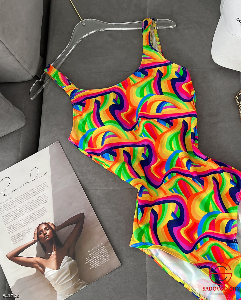 Купальник женский слитный