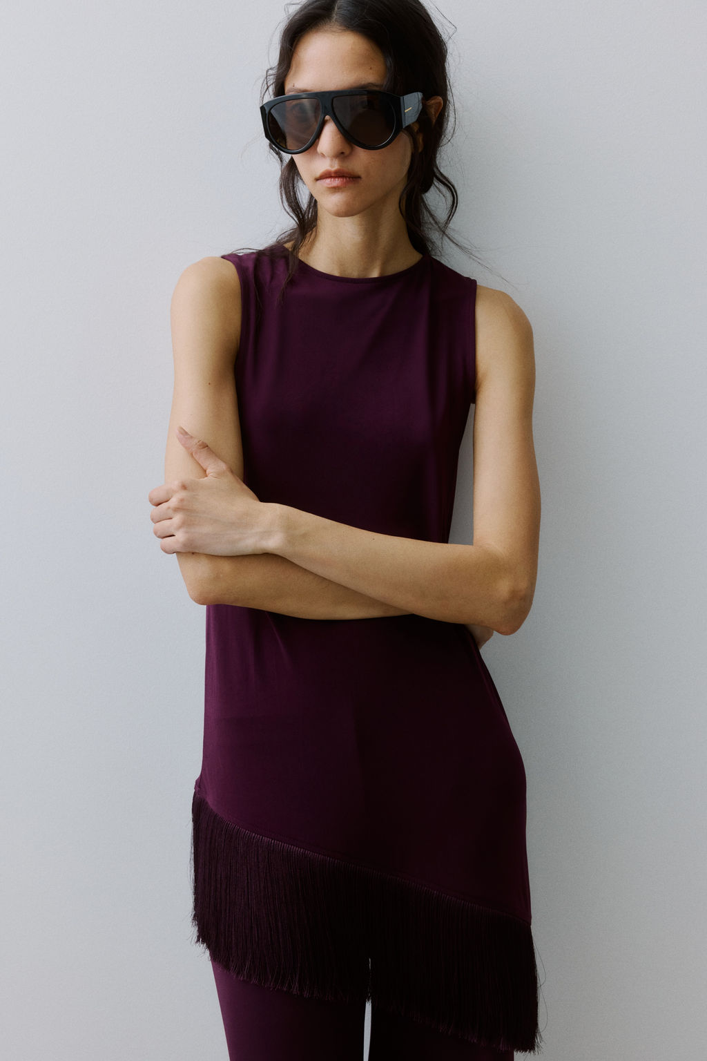 Top asim?trico con flecos - H&m фото 2