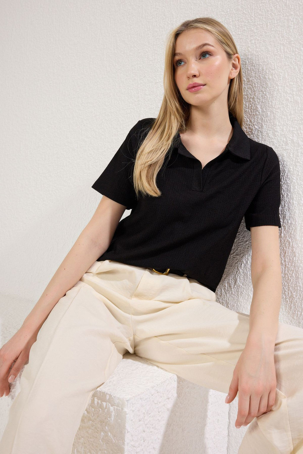 TRENDYOLMILLA Siyah Polo Yaka Dugmeli Regular/Standart Kal?p Burumcuk Orme Bluz TWOSS25GO00105 фото 6