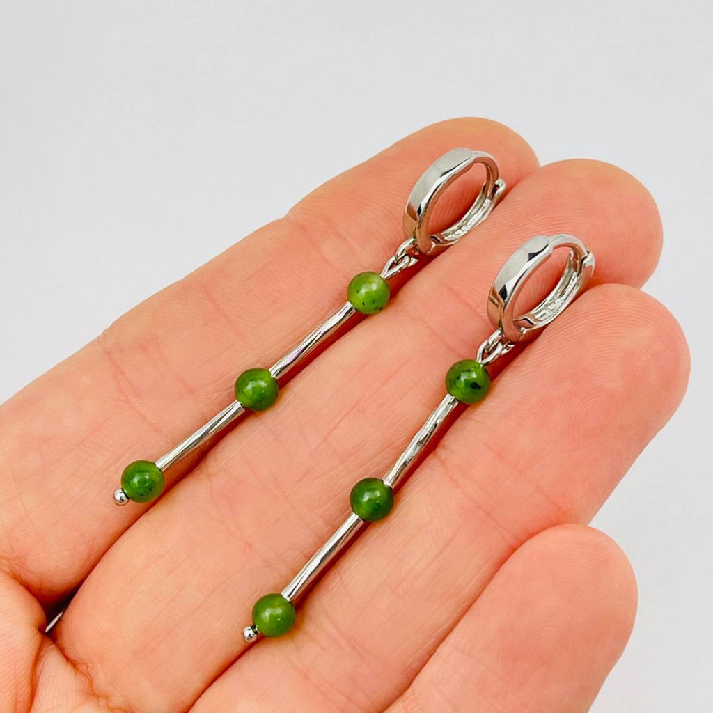 Серьги длинные из Нефрита