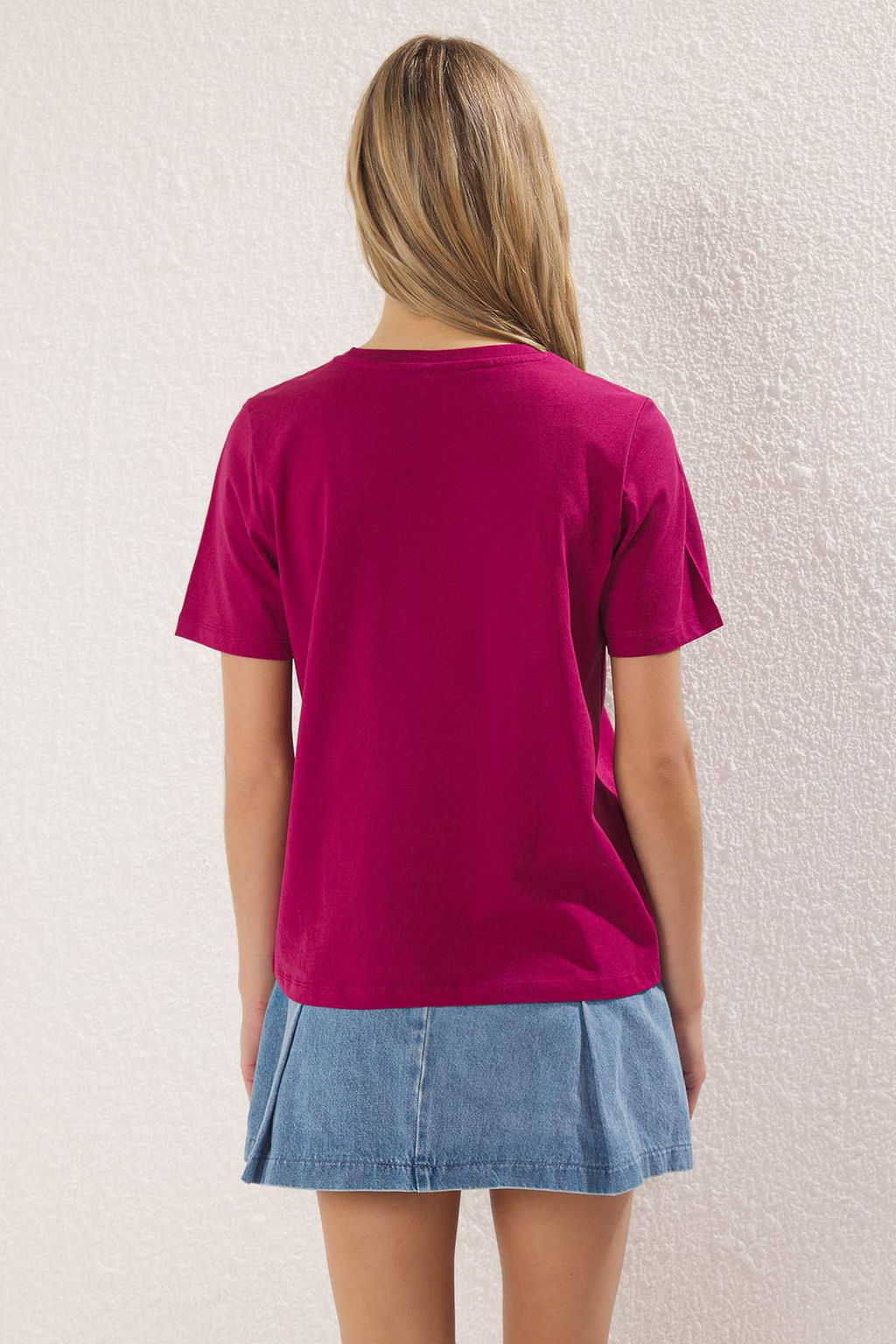 TRENDYOLMILLA Ekru %100 Pamuk Premium Basic Bisiklet Yaka Orme T-Shirt TWOSS23TS00042  фото 18