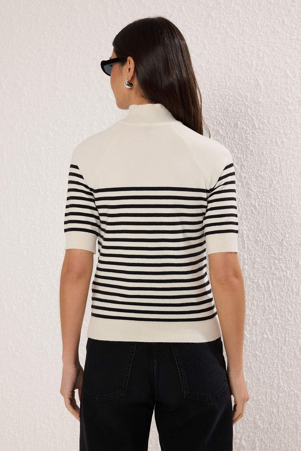 Trendyolmilla Gri Premium Iplik/Ozel Iplik Yumusak Tuseli Basic Triko Bluz TWOAW24BZ00005