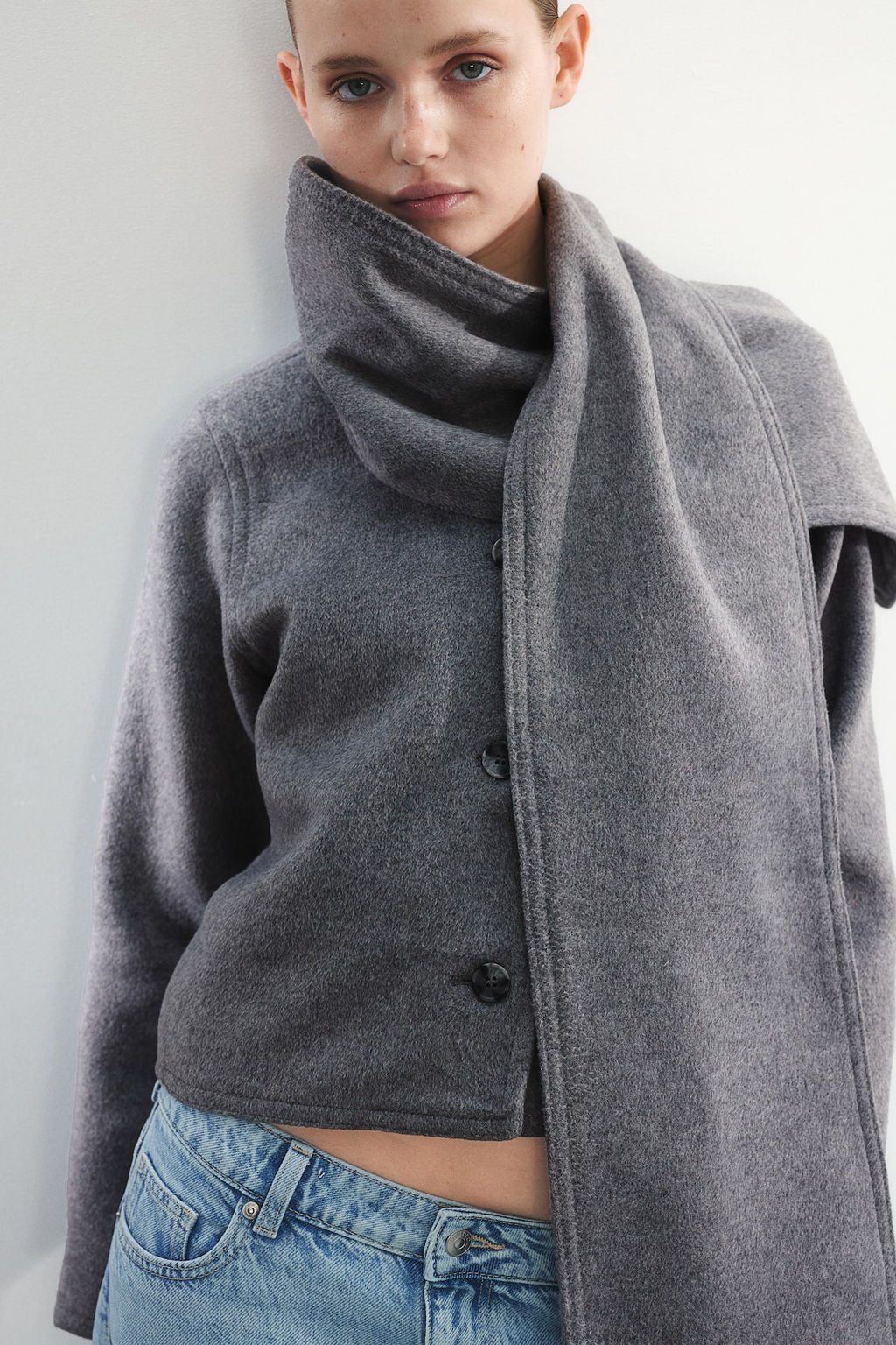 Chaqueta de fieltro con bufanda - H&m фото 3