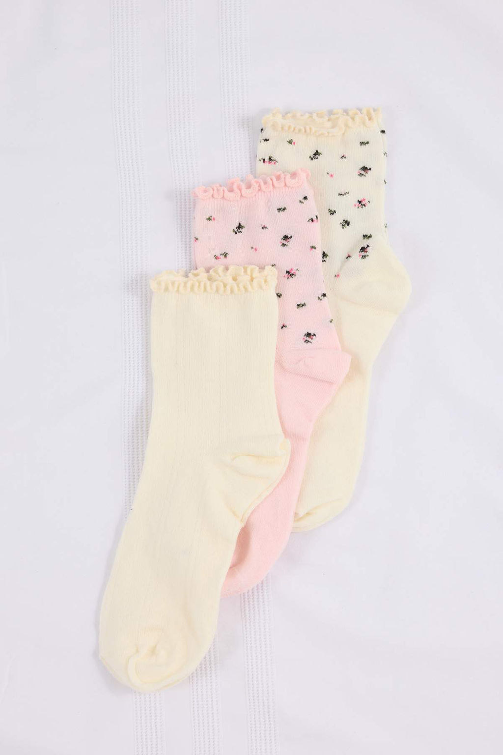 Ekru-Pembe 3lu Pamuklu Cicekli Baby Overloklu Jakar Orme Corap THMSS26CO00023