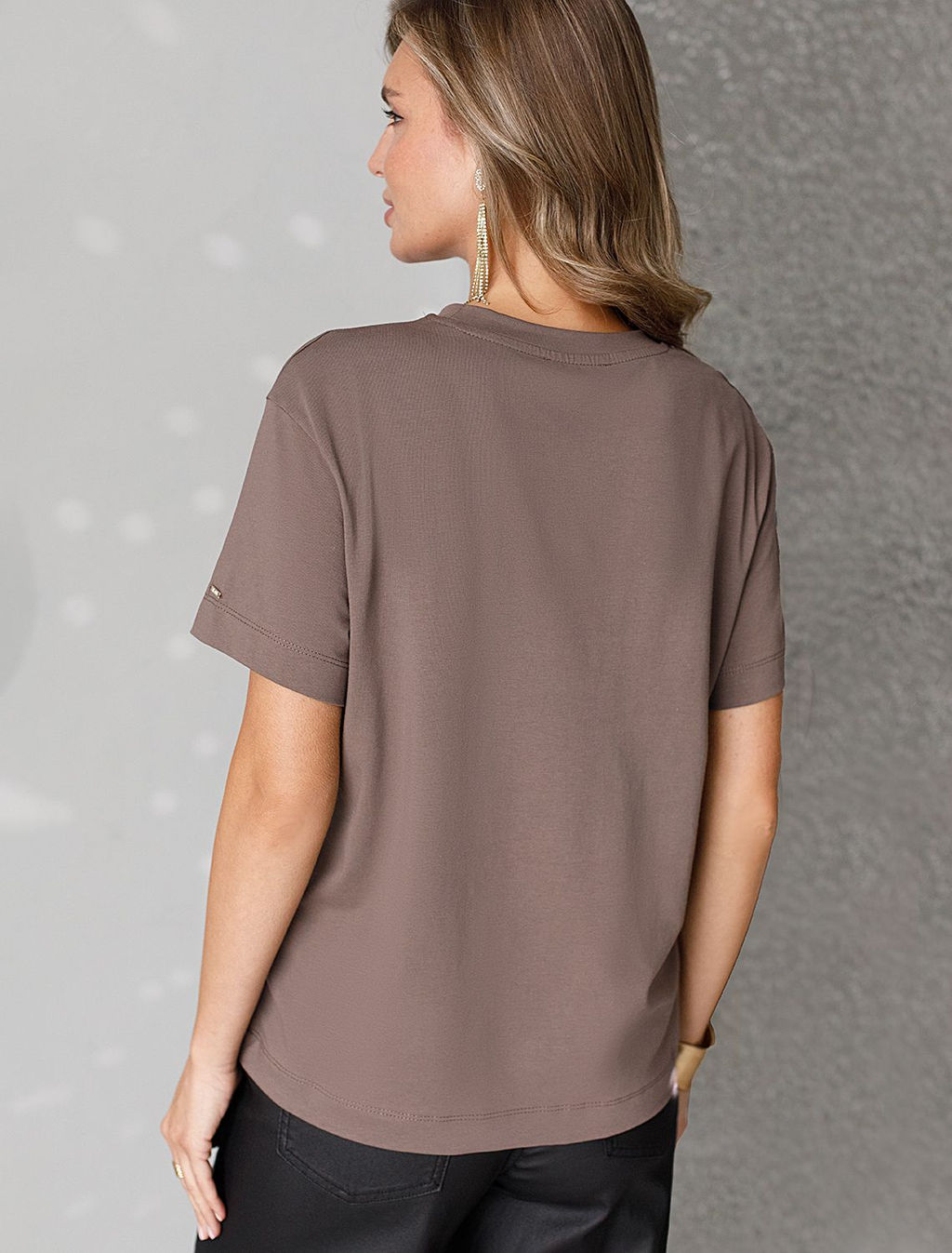 Нарядная футболка с принтом фольгой из премиального хлопка с эластаном