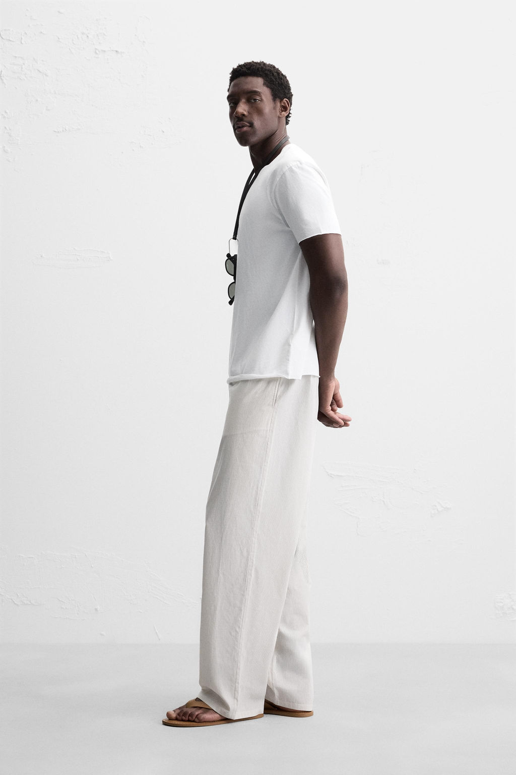 IRREGULAR FINISH T-SHIRT - Zara фото 4