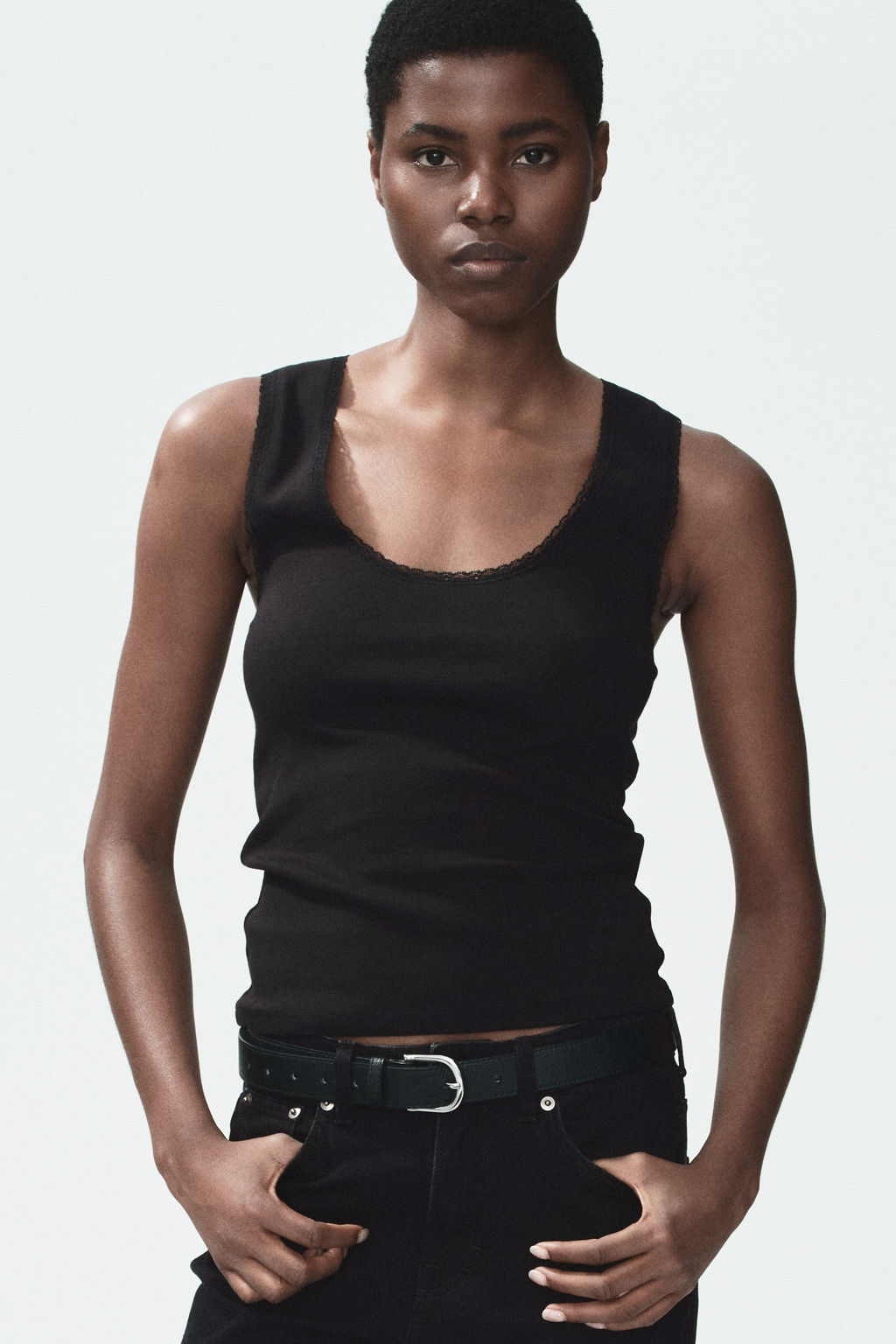 Top con ribetes de encaje - H&m фото 6