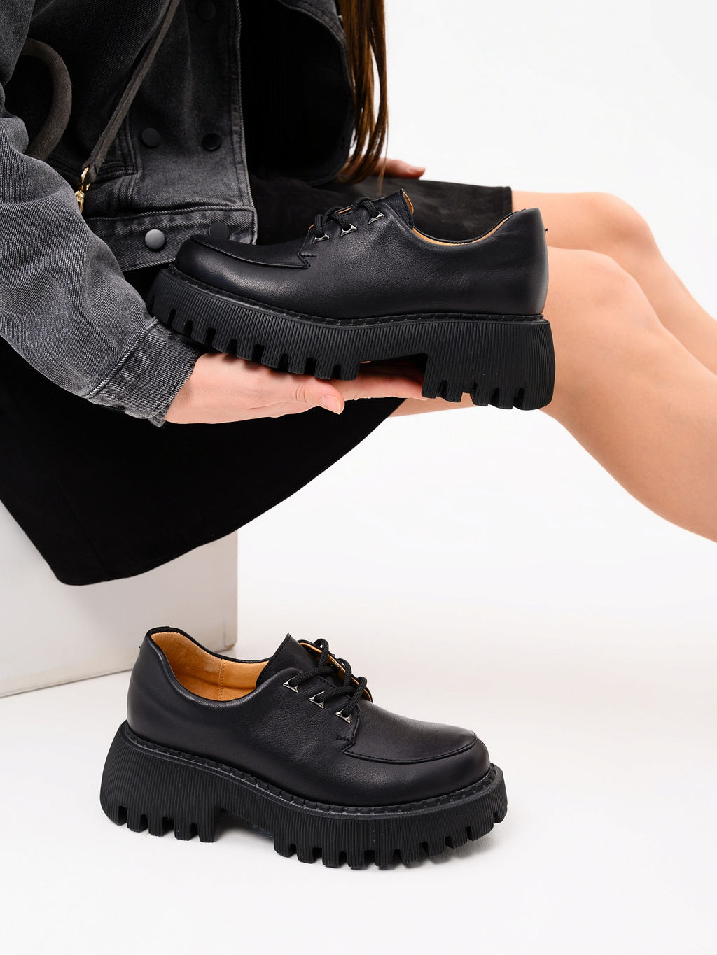 Туфли полуботинки 202.14728bl. Черный