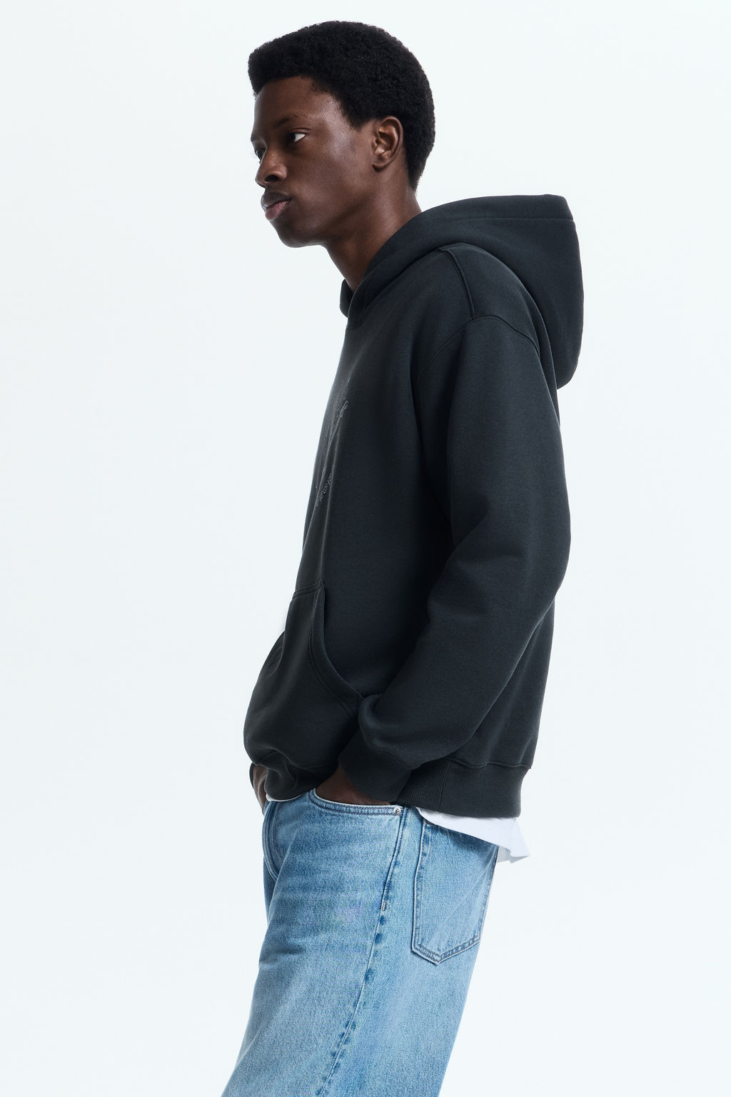Sudadera estampada con capucha Loose Fit - H&m фото 10