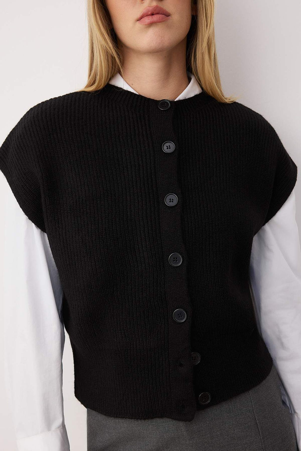 Siyah Yumusak Dokulu Basic Genis Kal?p Triko Yelek TWOAW26YE00011 - Trendyolmilla фото 3