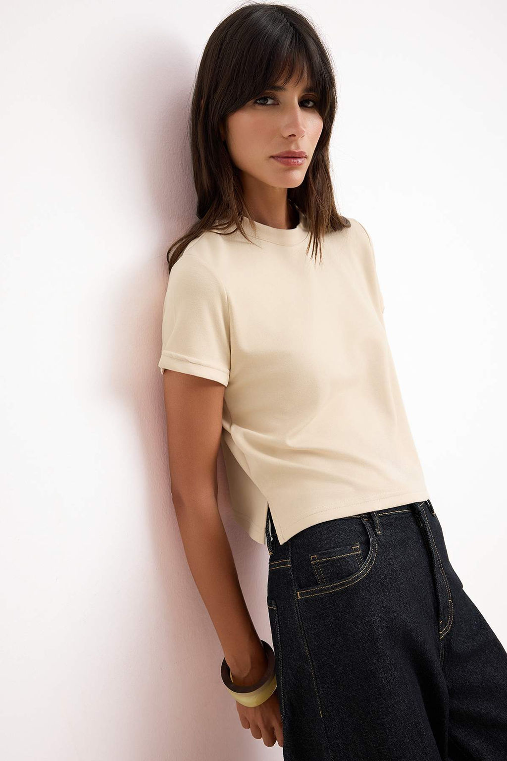 Tas Duz Regular Bisiklet Yaka Dusuk Kol K?sa Soft Touch Orme T-Shirt TWOSS26TS00197