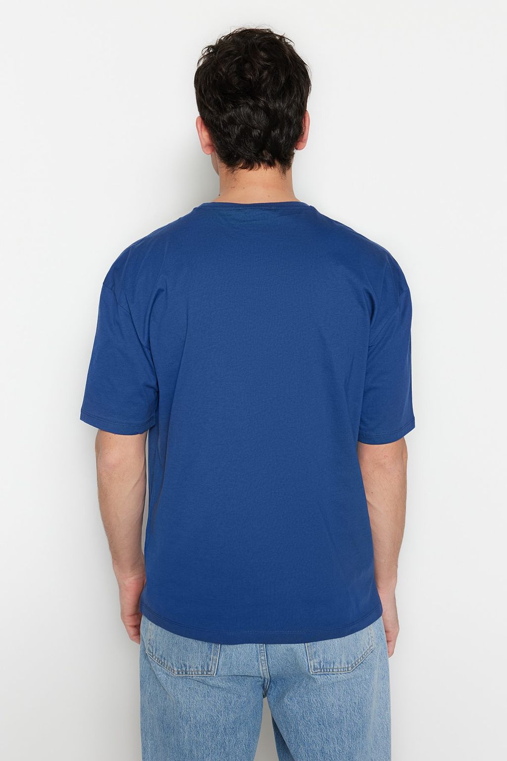 TRENDYOL MAN Gri Oversize/Genis Kesim Bisiklet Yaka Yaz? Bask?l? %100 Pamuklu T-Shirt TMNSS21TS1685 - Trendyolmilla фото 15