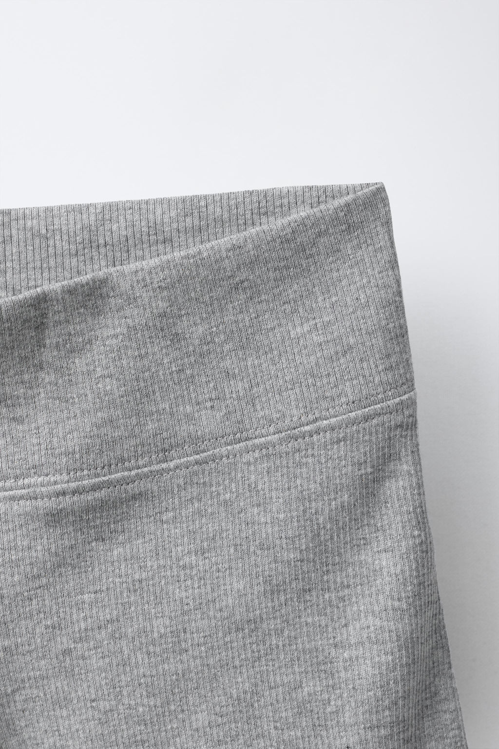 LEGGING CORTO RIB / Gris vigor? - Zara фото 3