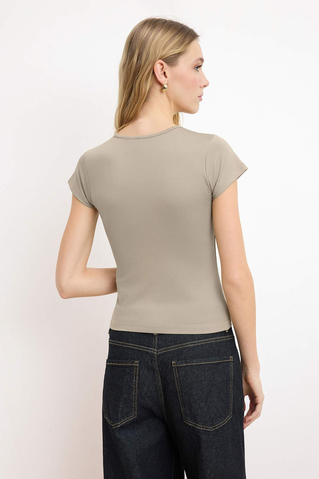 Vizon Poliamid K?sa Kol Bisiklet Yaka Fitted/Vucuda Oturan Orme T-Shirt TWOSS24TS00238