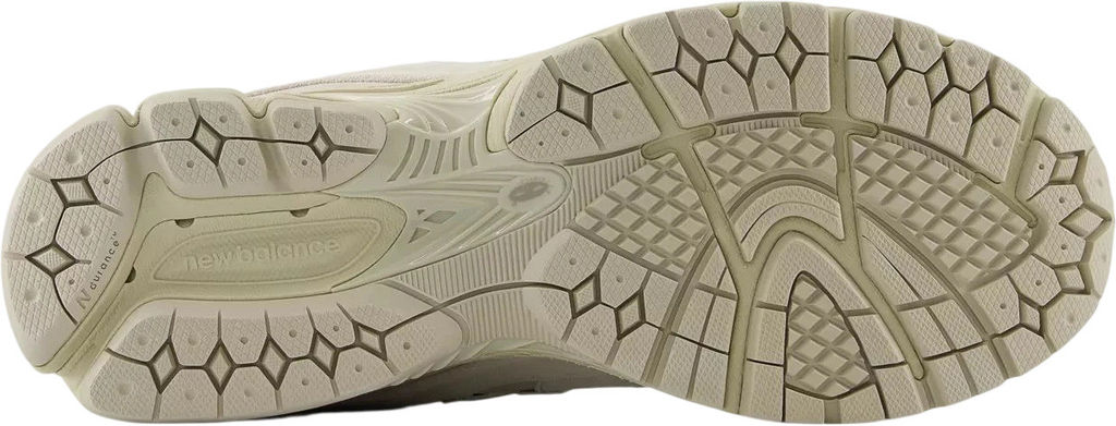 Кроссовки взрослые