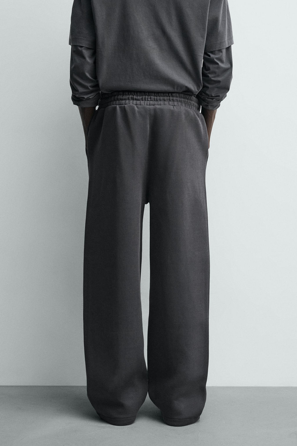 PANTAL?N JOGGER INTERLOCK RELAXED FIT / Gris oscuro - Zara фото 3