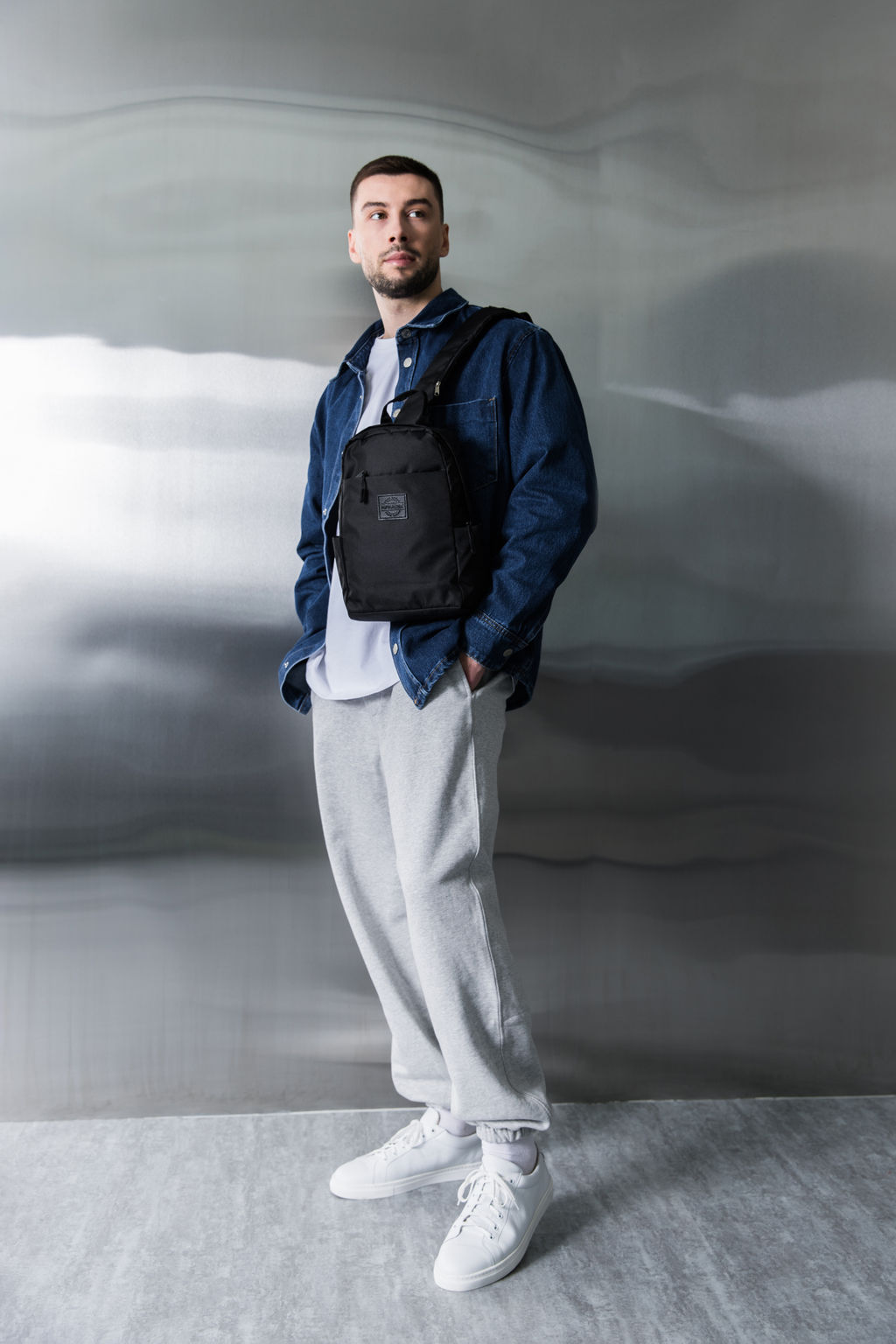 V42 001 01 Рюкзак