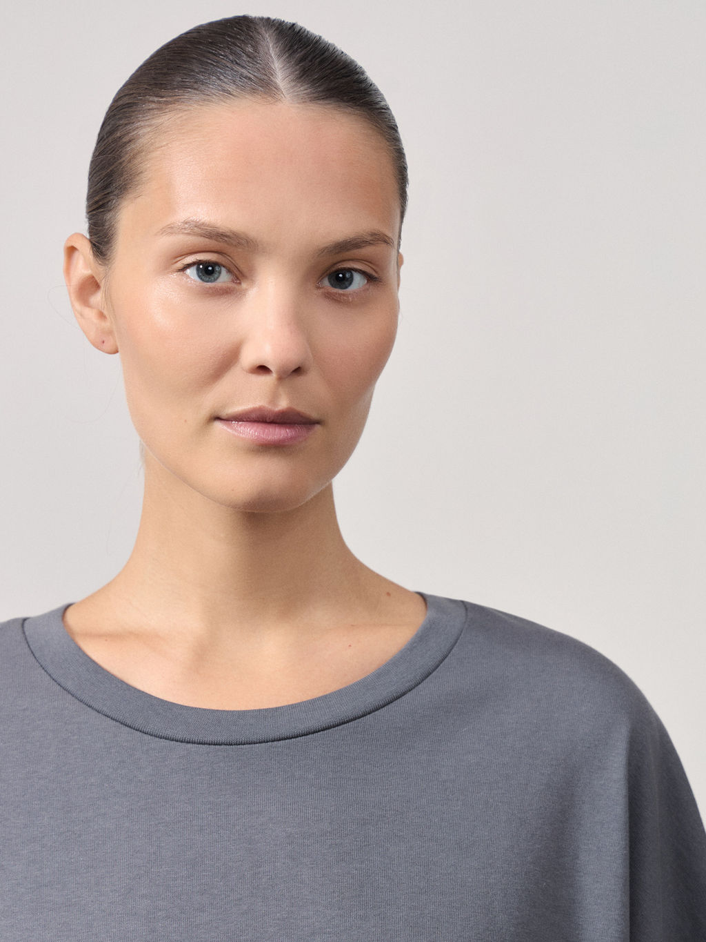 Футболка оверсайз из плотного хлопка / Zarina  фото 7