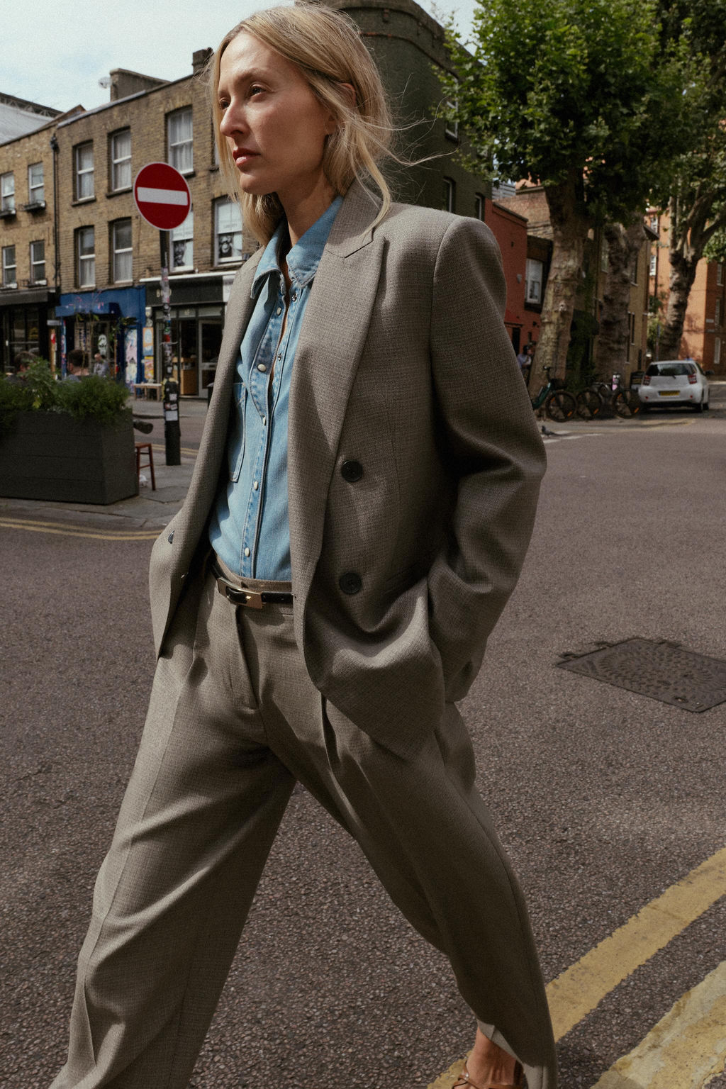 DOUBLE-BREASTED BLAZER WITH SHOULDER PADS - Zara фото 5