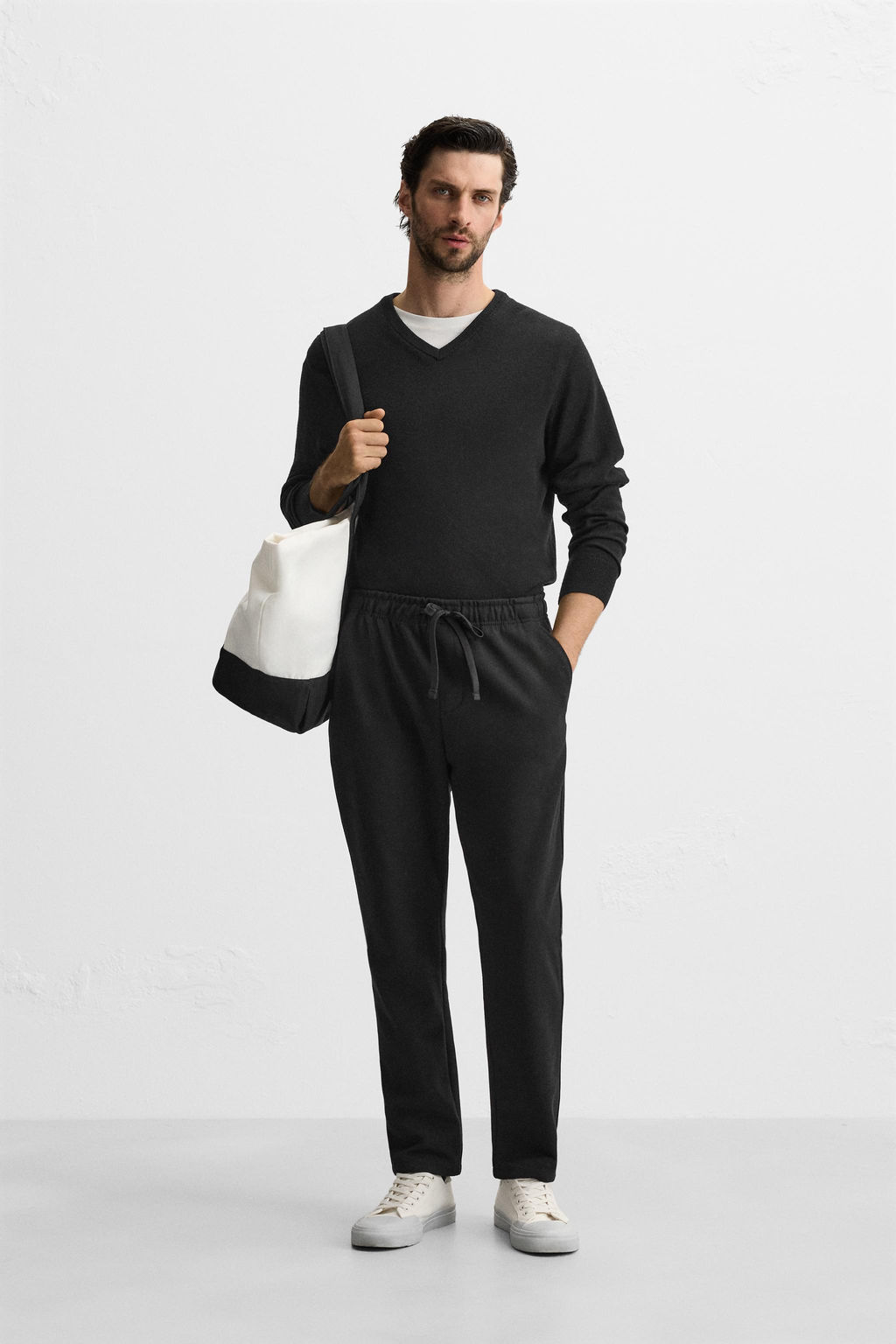 PANTAL?N CINTURA JOGGER CONFORT / Negro