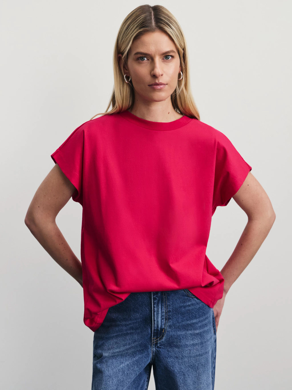 Футболка с бантиками на спине / Zarina