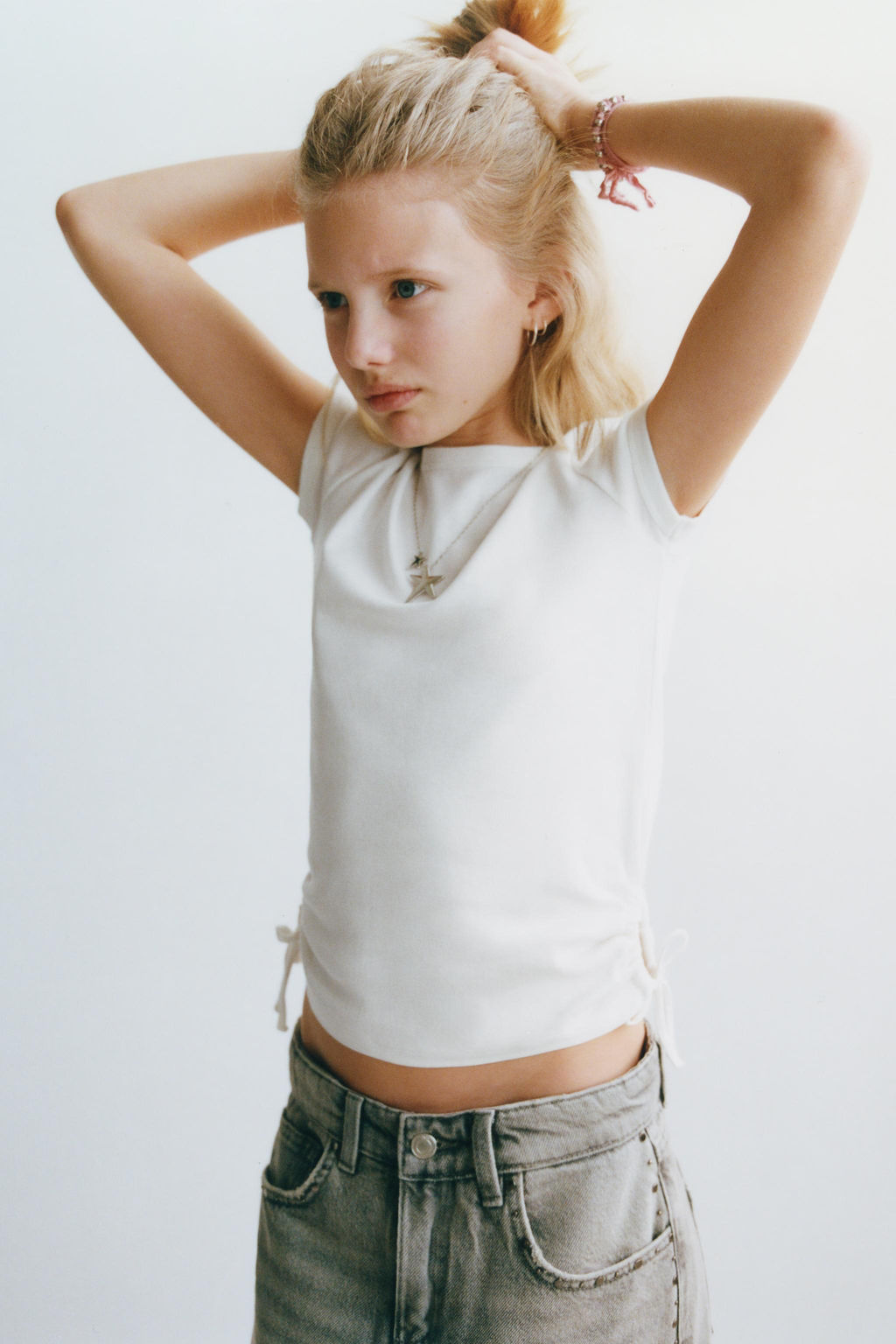 T-SHIRT WITH MODAL CUT-OUT BOWS - Zara фото 5