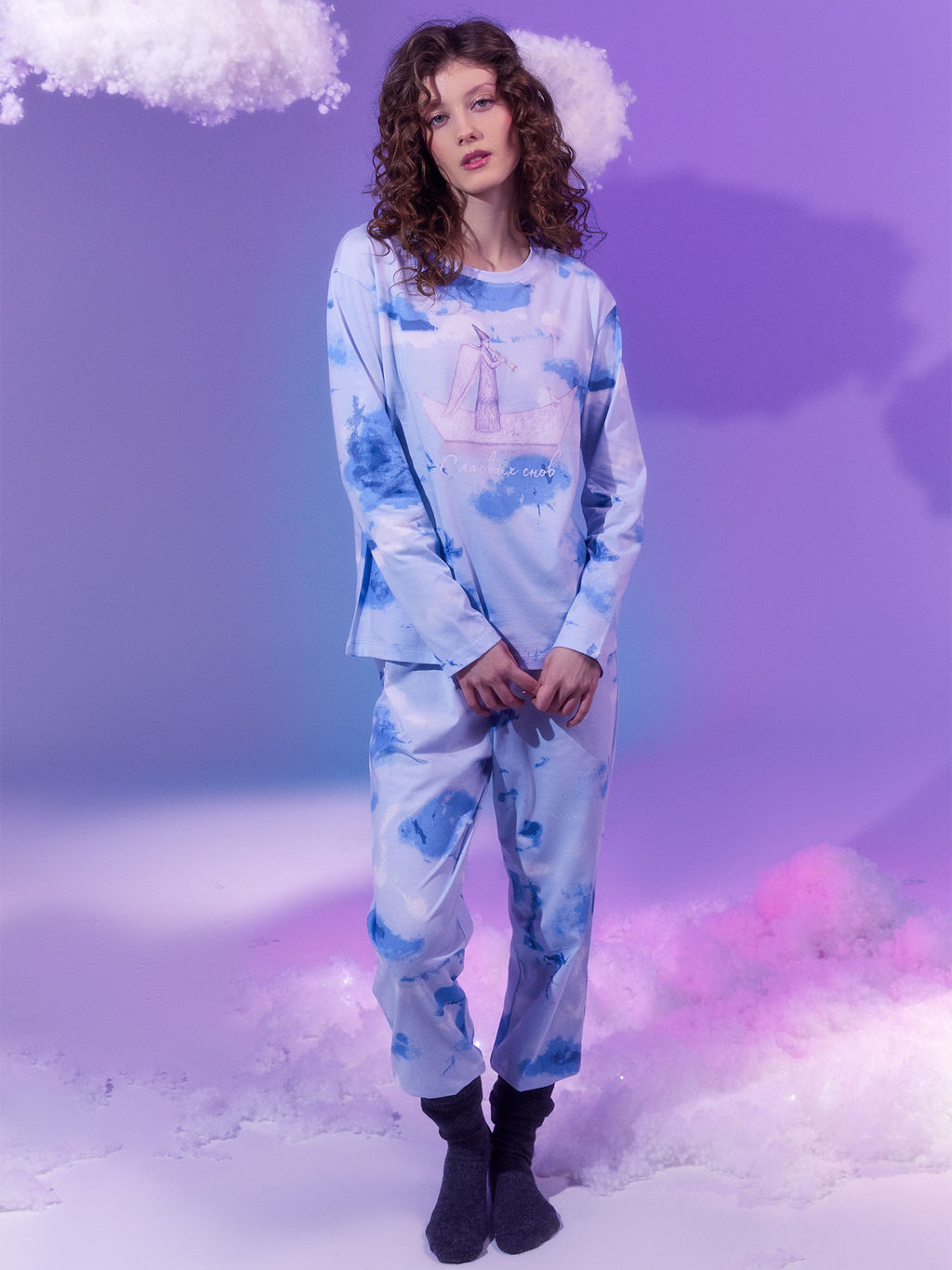 Пижама женская голубая с принтом и надписью Сладких снов голубая варка 592510