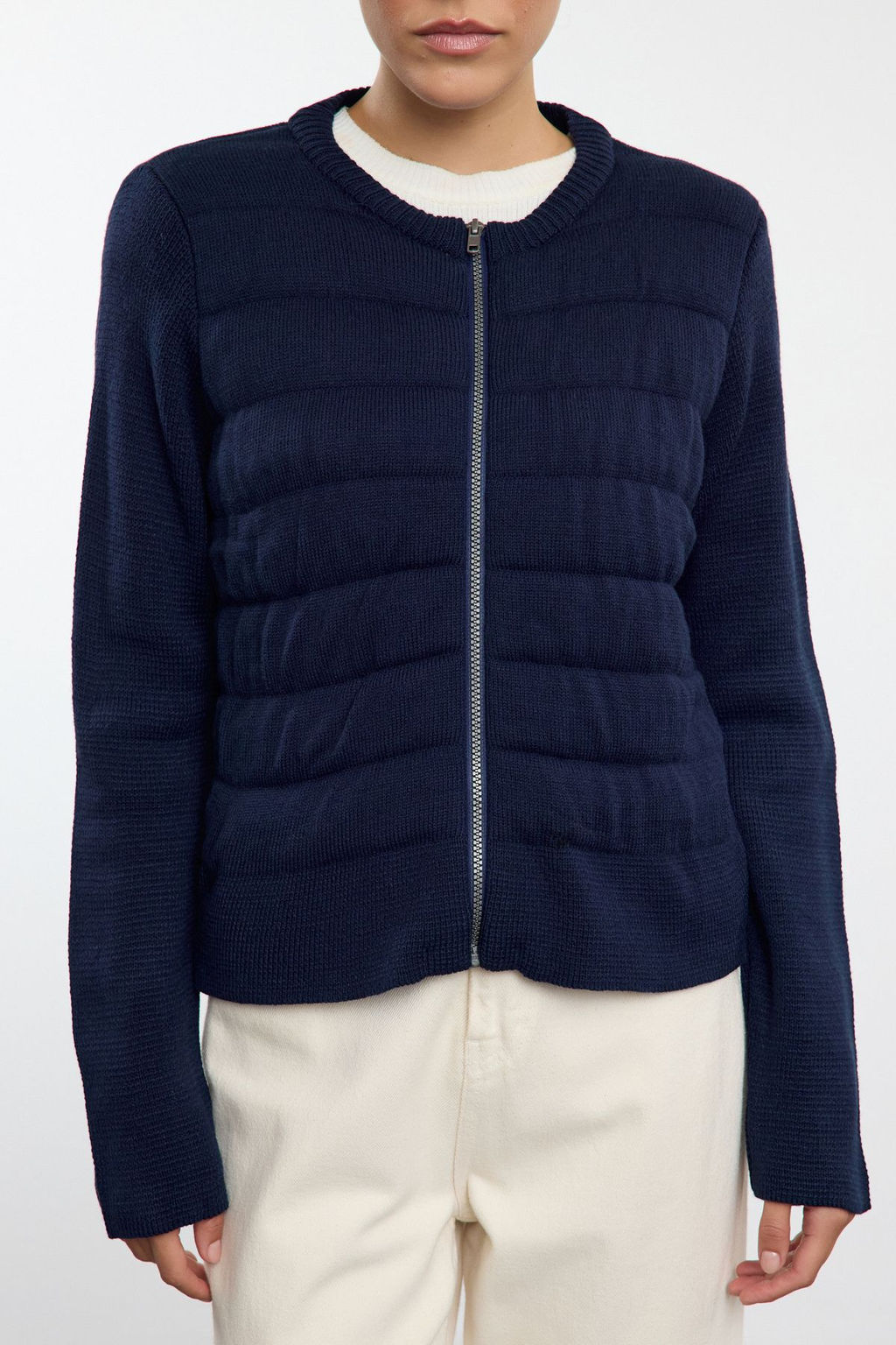 TRENDYOLMILLA Bej Bisiklet Yaka Fermuarl? Mont Gorunumlu Triko H?rka TWOAW25HI00193 фото 3