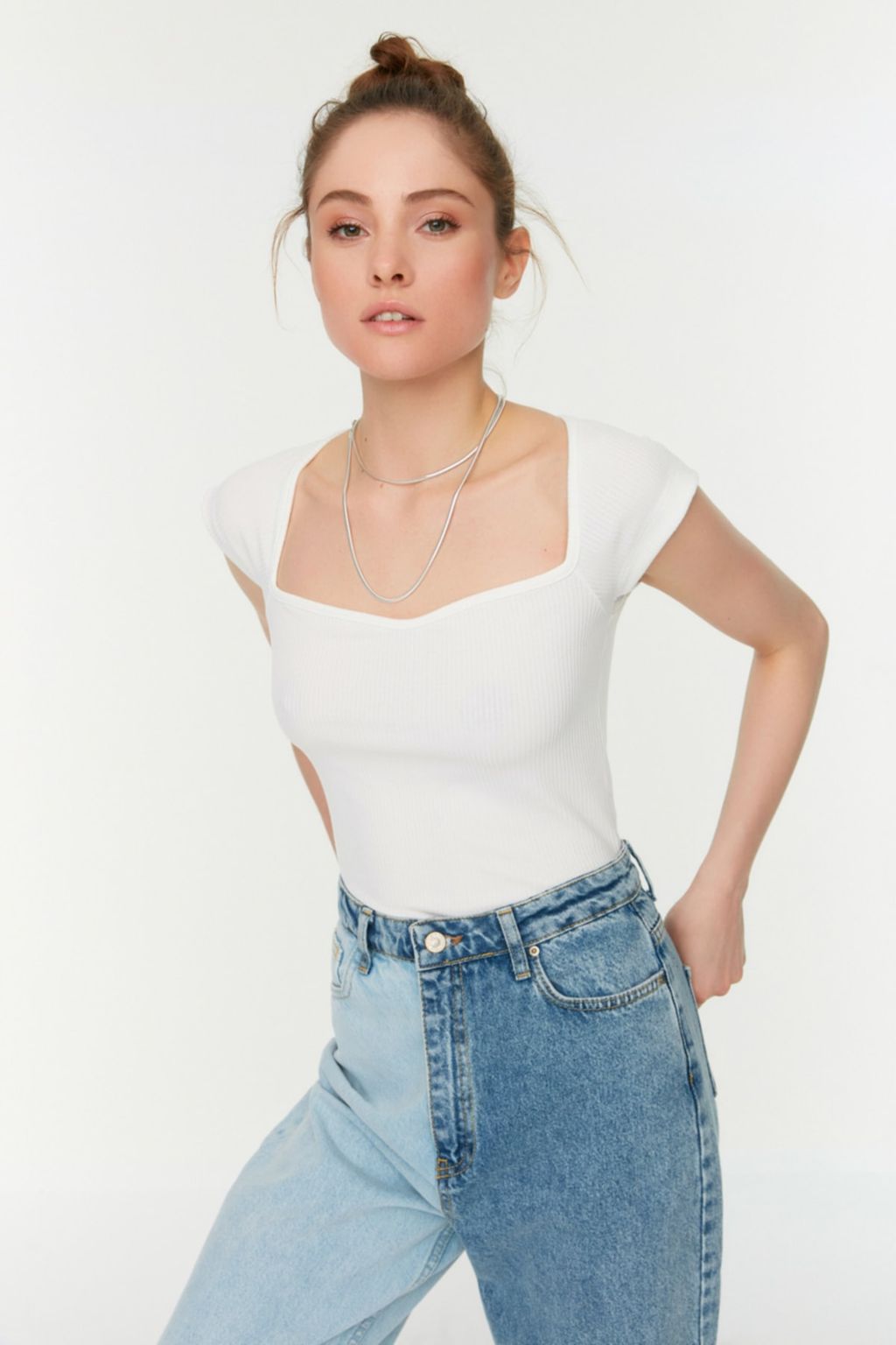 Ekru Kalp Yaka Reglan Kol Fitilli Esnek Crop Orme Bluz TWOSS22BZ1454