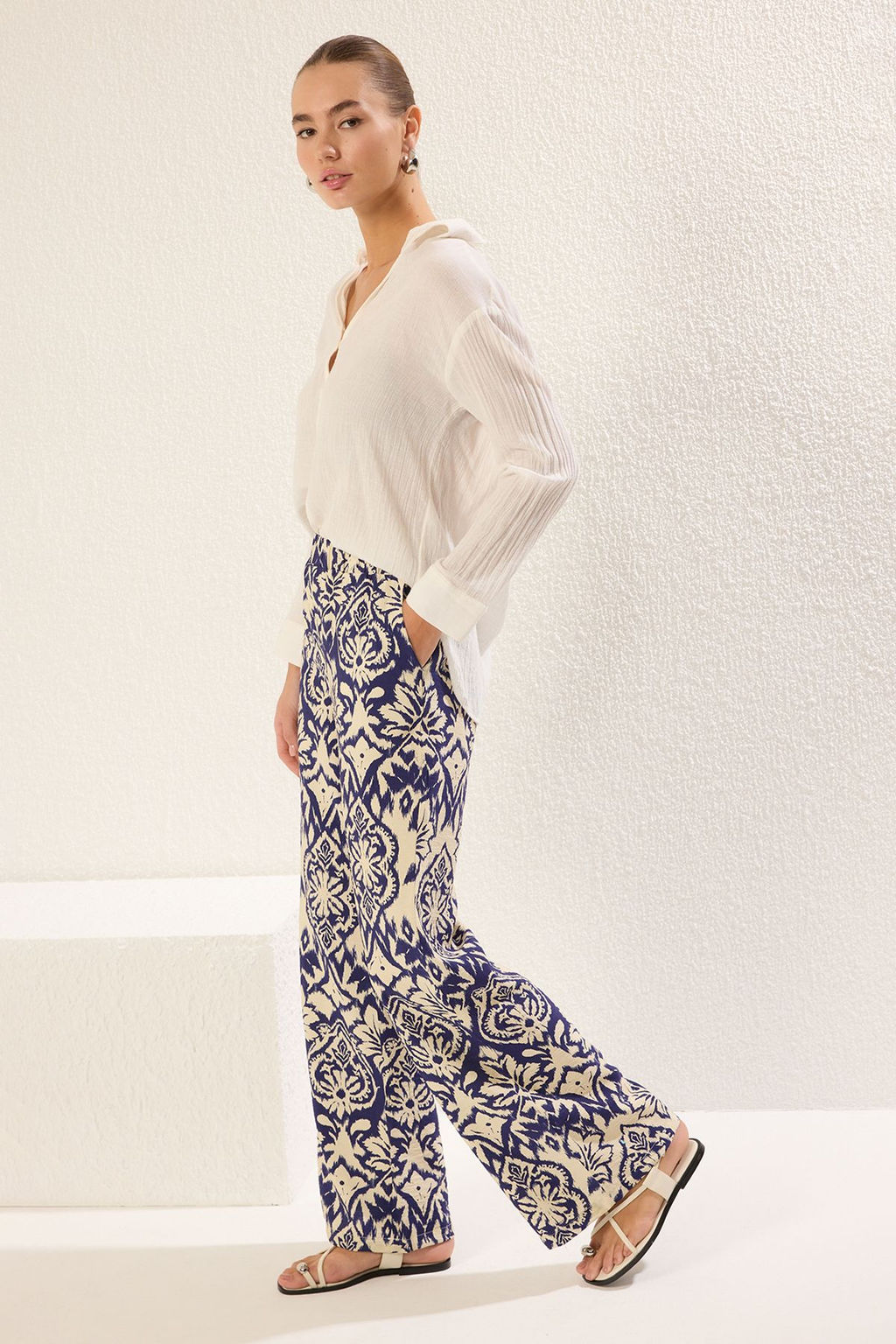 TRENDYOLMILLA Cok Renkli Etnik Desen Genis Kal?p Wide Leg Dokuma Pantolon TWOSS25PL00030 фото 2