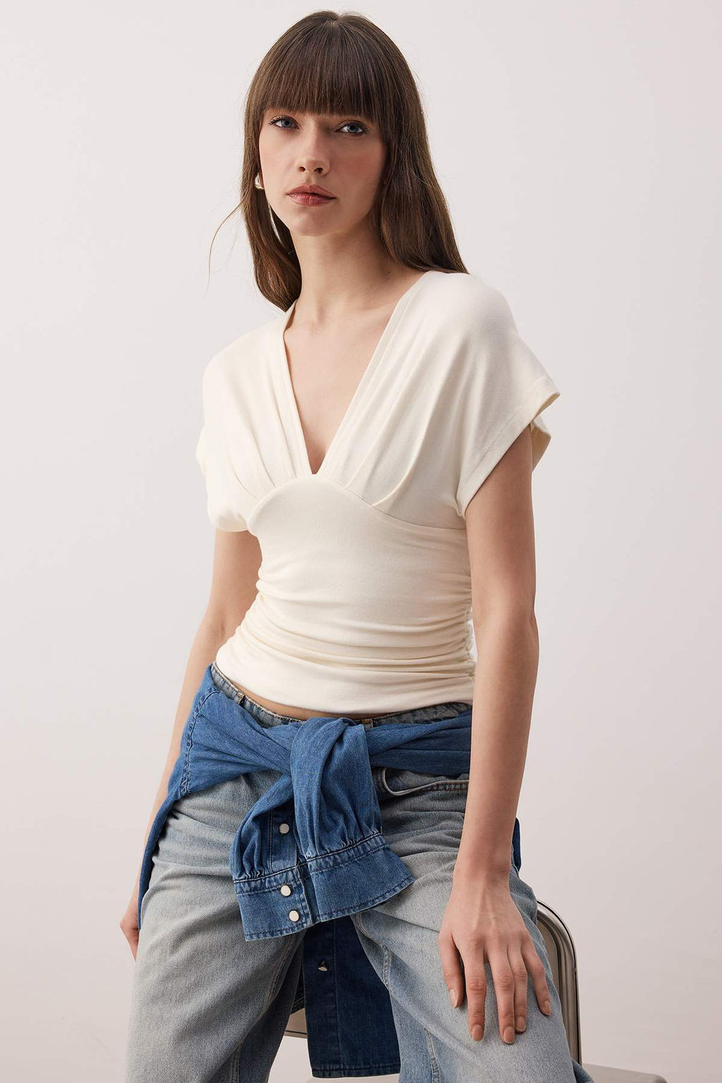 Ekru Fitted/Vucuda Oturan Buzgu/Drape Detayl? Orme Bluz TWOSS25BZ00605