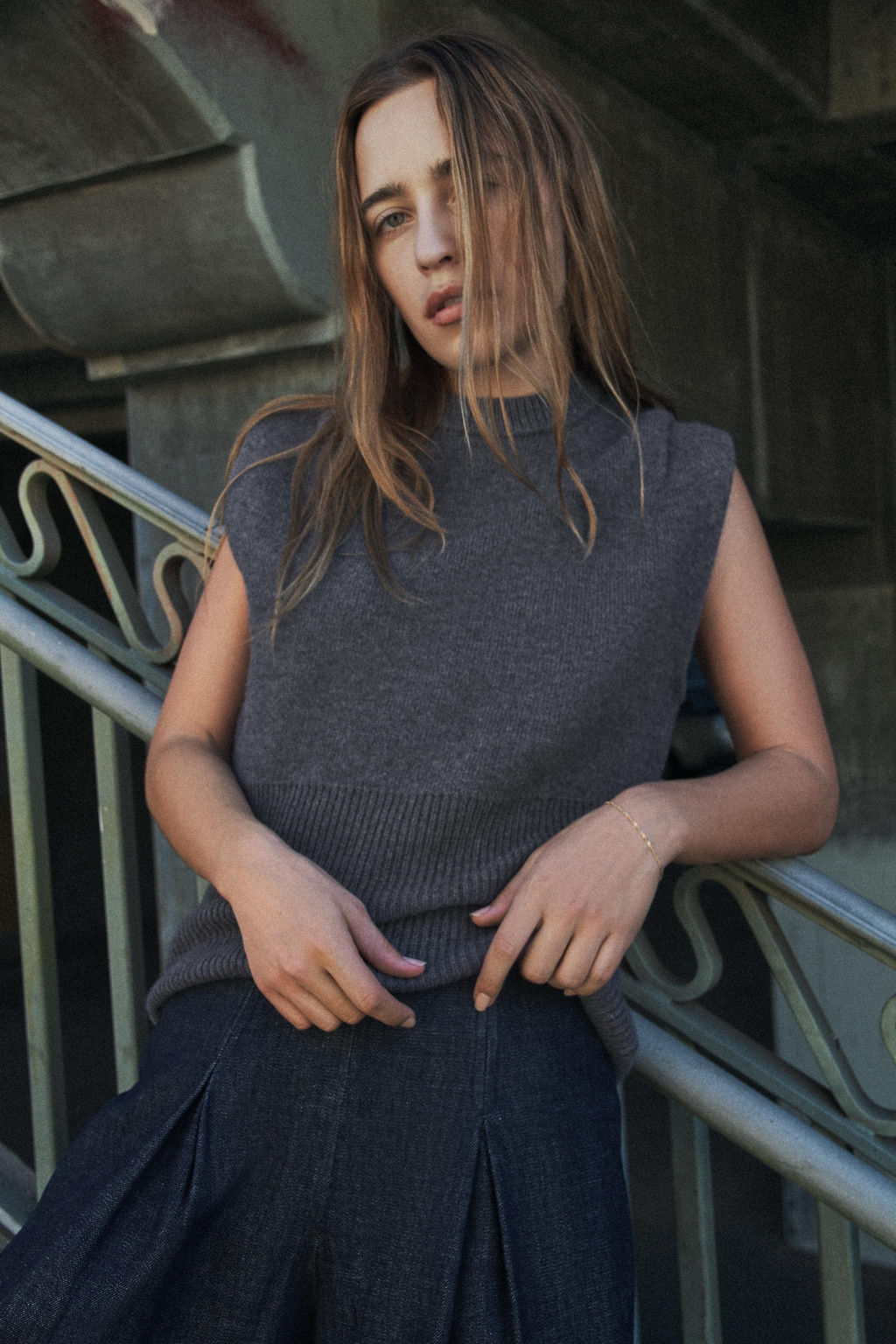 WOOL BLEND KNIT SHOULDER PLEAT TANK TOP - Zara фото 8
