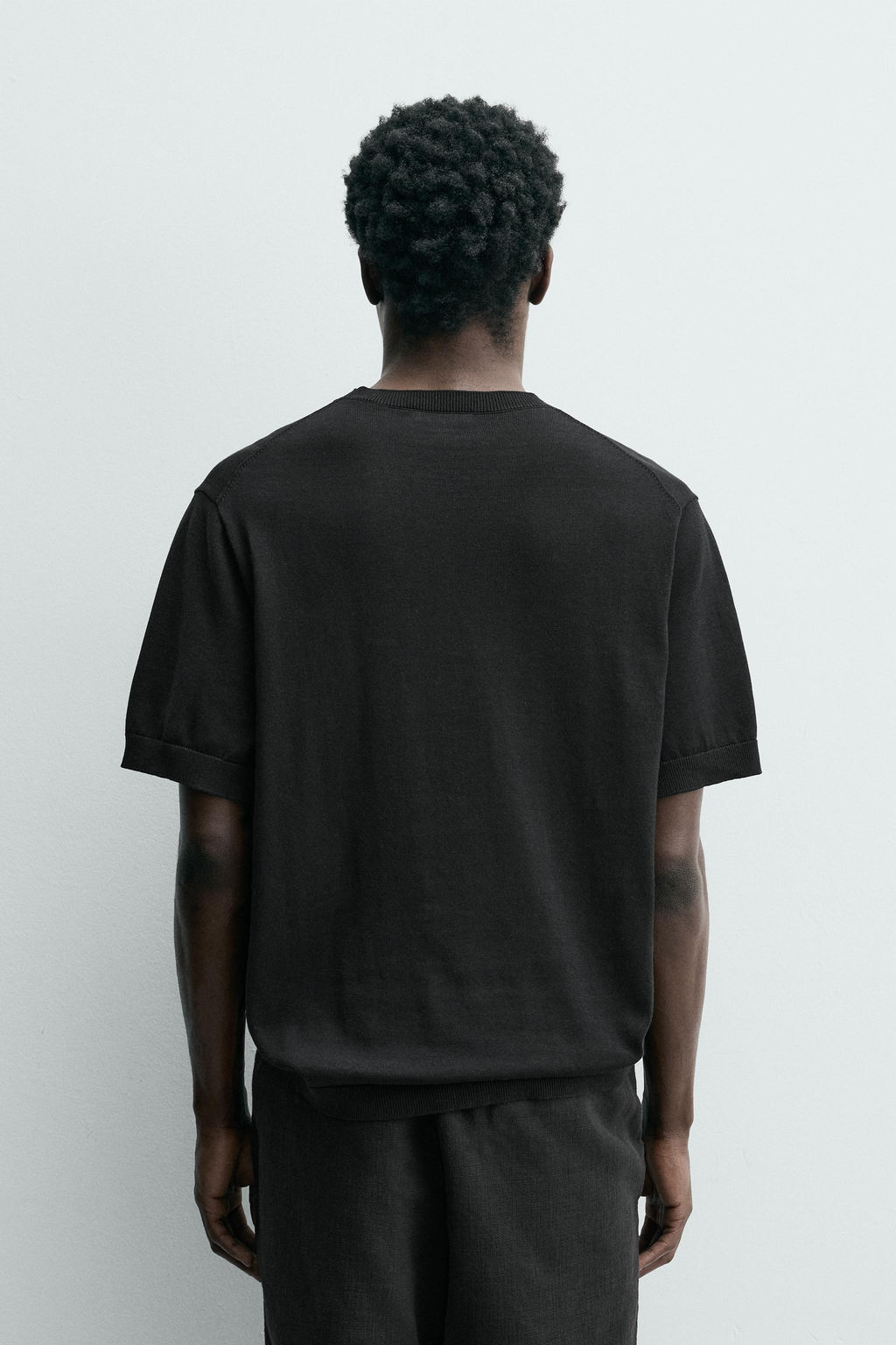 CAMISETA PUNTO LIGERO ALGOD?N / Negro - Zara фото 3