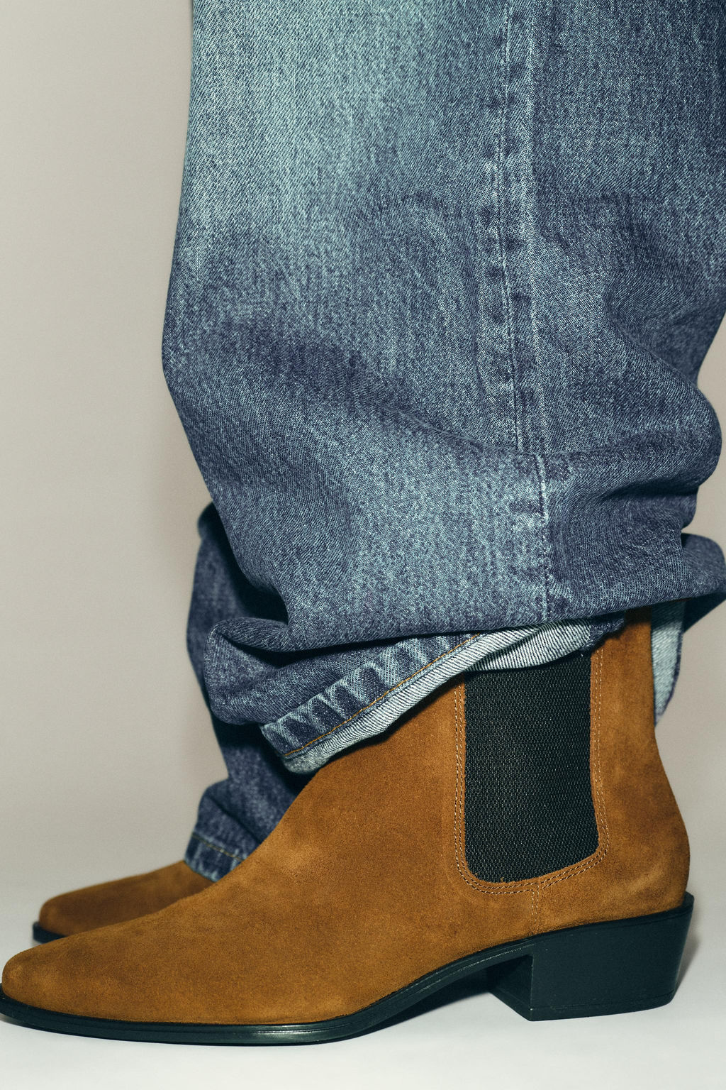 SPLIT SUEDE CHELSEA ANKLE BOOTS - Zara фото 2
