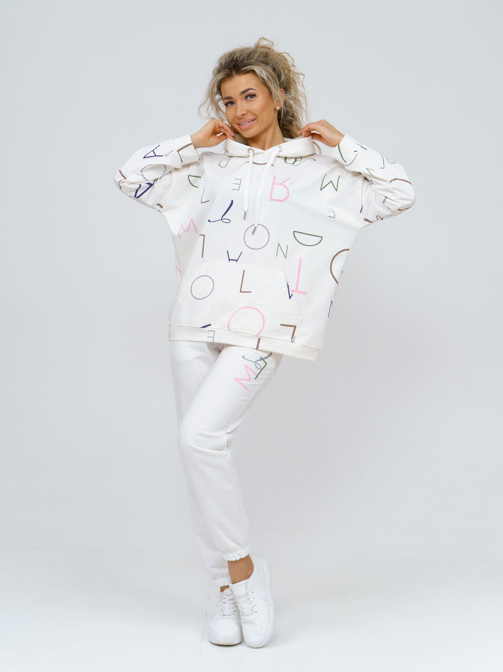 943 Костюм "Экрю"