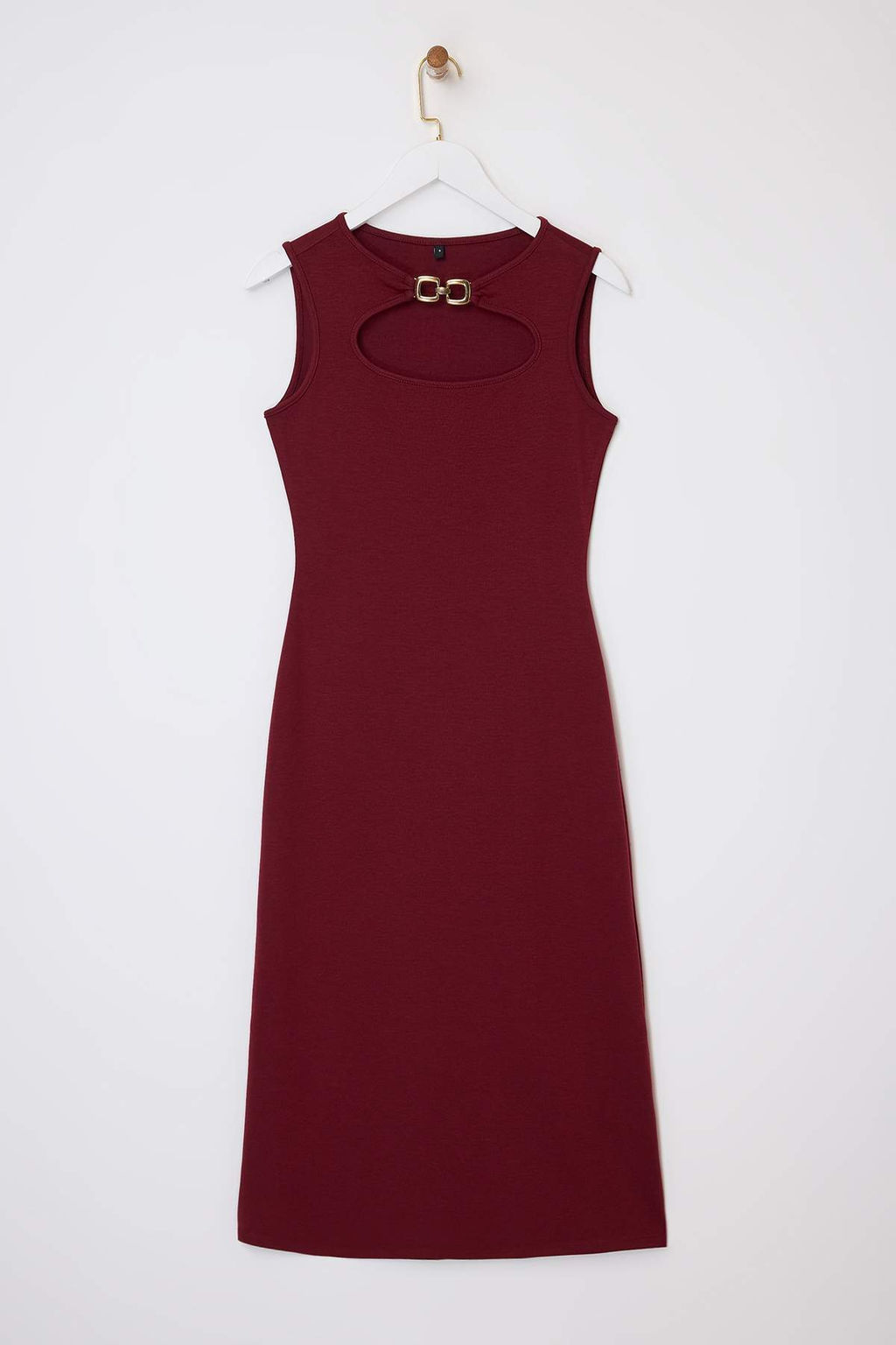 Bordo Bodycon Havuz Yaka Kolsuz Aksesuar Detayl? Midi Interlok Orme Elbise TWOSS26EL00015