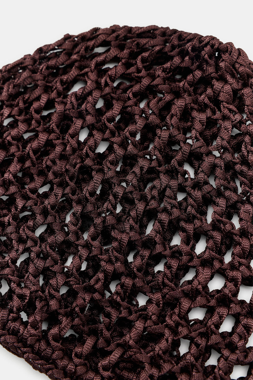 GORRO CASQUETE TRENZADO / Marr?n