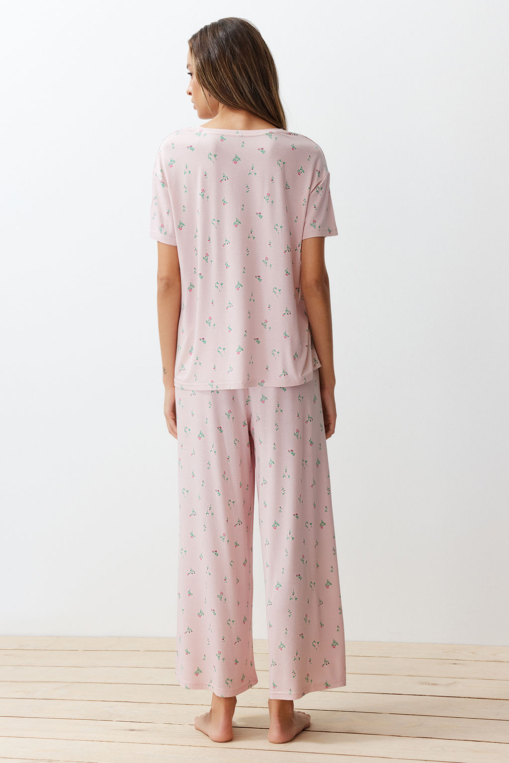 Trendyolmilla Pudra-Cok Renkli Cicekli Orme Pijama Tak?m? THMSS24PT00231 фото 11